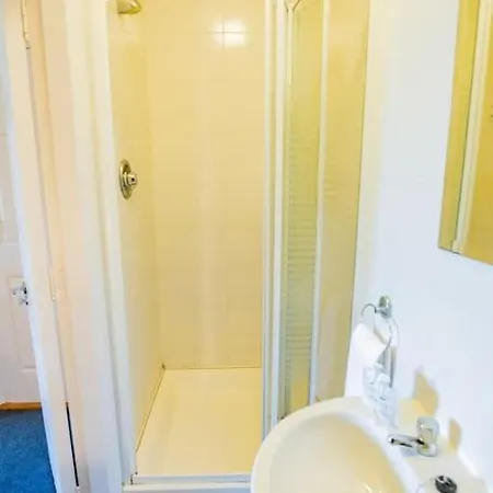 شقة 68 - Spacious & Budget Friendly By Shortstays *